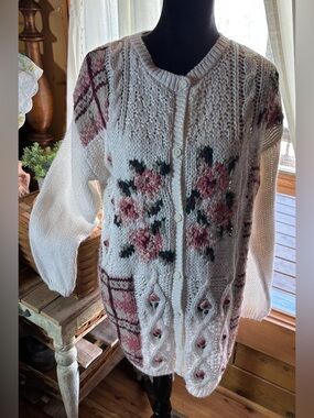 VTG Shenanigans Hand Knit Chunky Floral Cardigan Cottagecore Patchwork Granny Lg